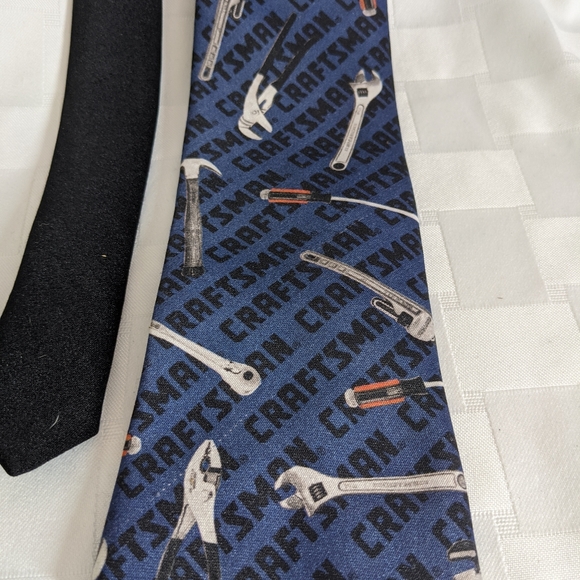 Vintage Craftsman Tools Tie - Picture 2 of 3
